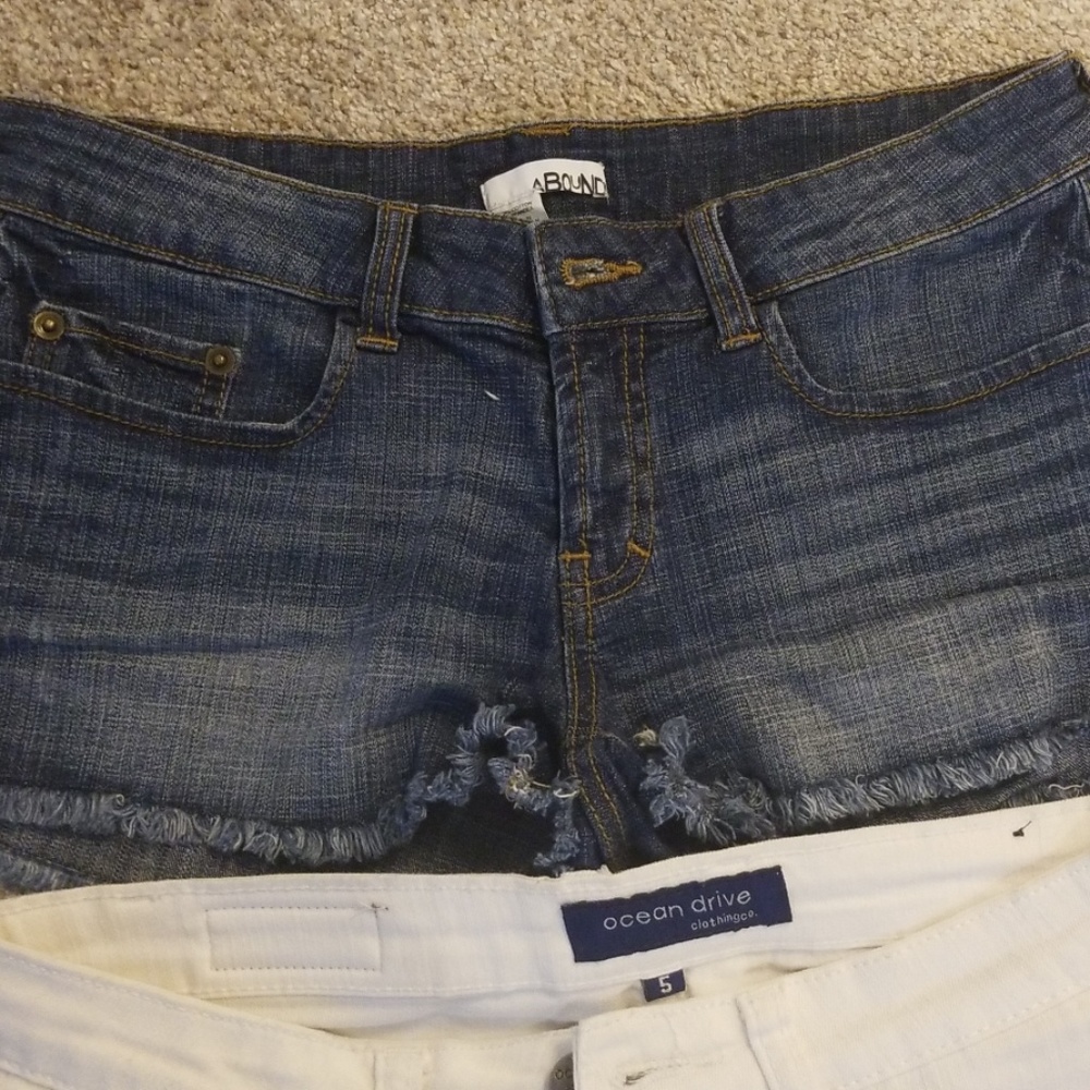 4 pairs size 5 jean shorts - Picture 4 of 5
